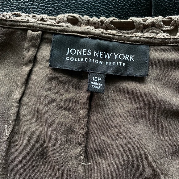 JONES NEW YORK COLLECTION PETITE tan/brown lace skirt with lining Size 10P - Picture 5 of 9
